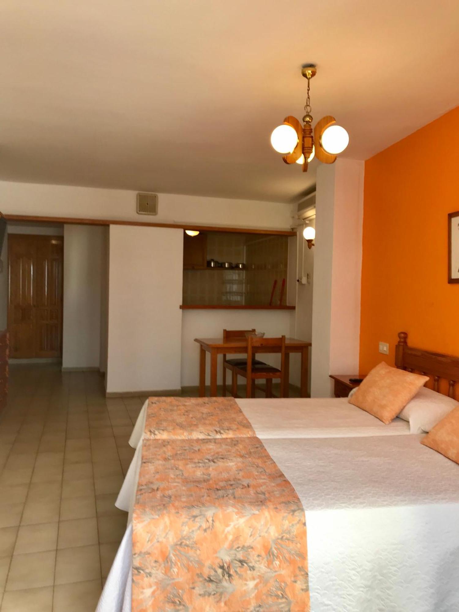Apartamentos Jovial Sant Antoni de Portmany Exterior foto