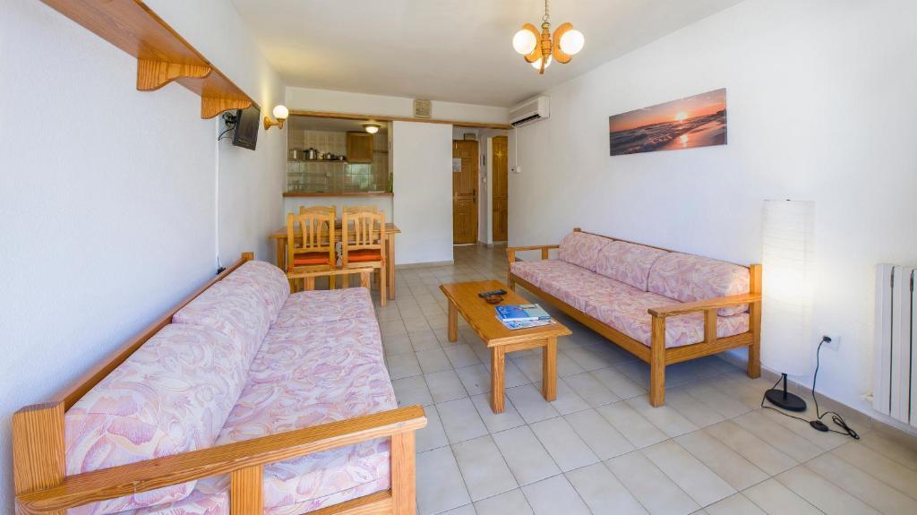 Apartamentos Jovial Sant Antoni de Portmany Zimmer foto