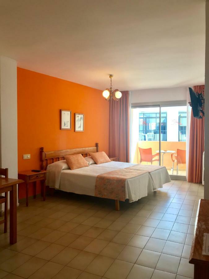Apartamentos Jovial Sant Antoni de Portmany Exterior foto